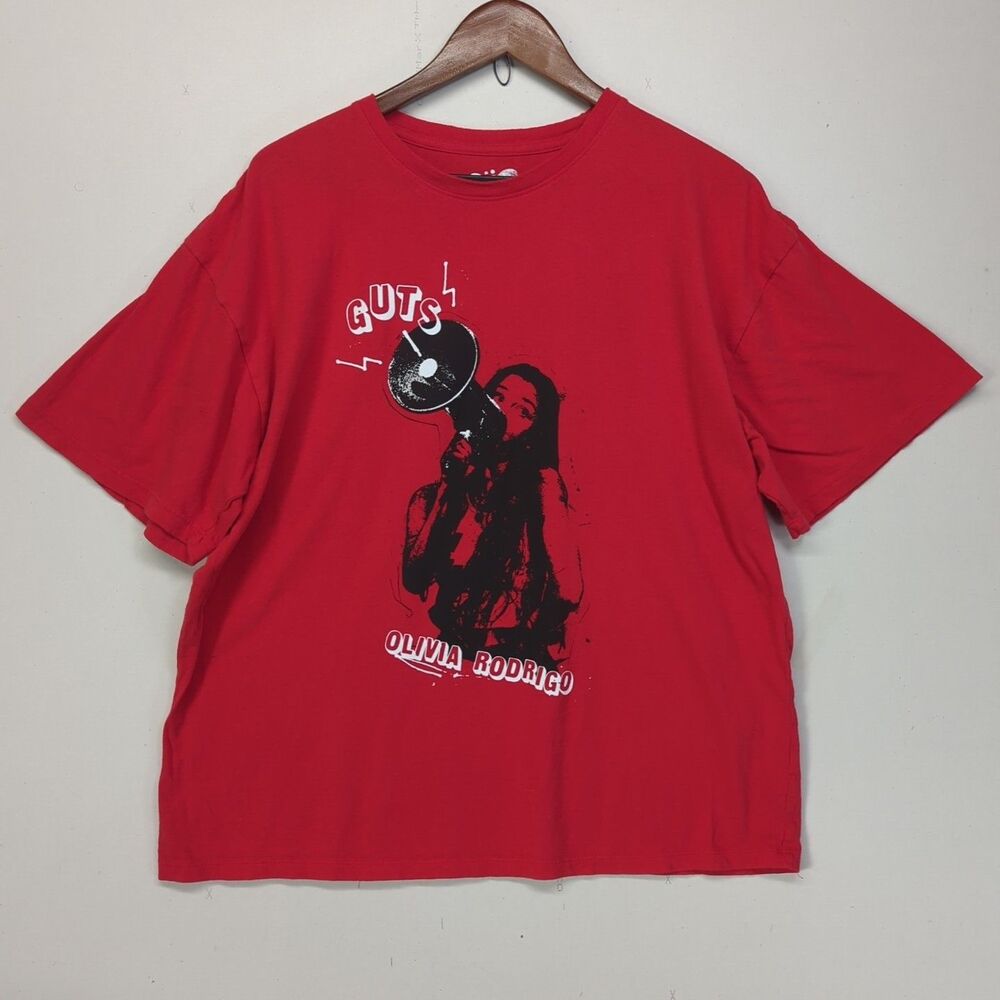Olivia Rodrigo GUTS World Tour Red Graphic Boxy T-Shirt Women's Large
